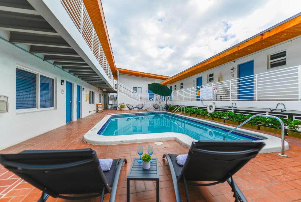 Cozy 1 Bedroom With Pool Steps From The Beach #47 Hollywood Exterior foto